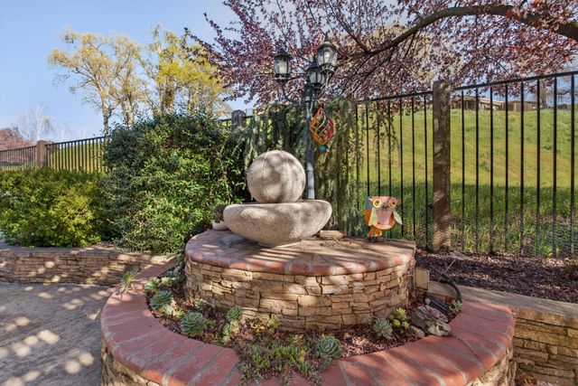 249 Gold King Dr, Valley Springs, CA 95252