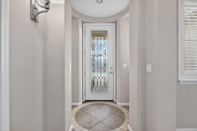 249 Gold King Dr, Valley Springs, CA 95252