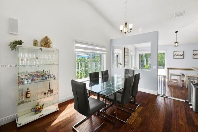 1413 Majesty Ter, Weston, FL 33327