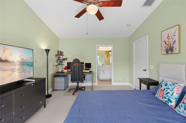 1413 Majesty Ter, Weston, FL 33327