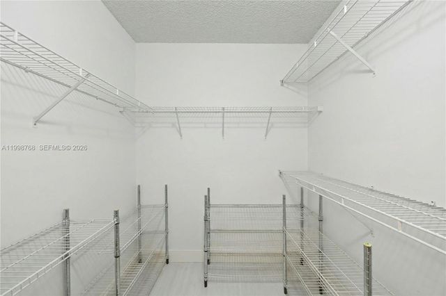 1413 Majesty Ter, Weston, FL 33327