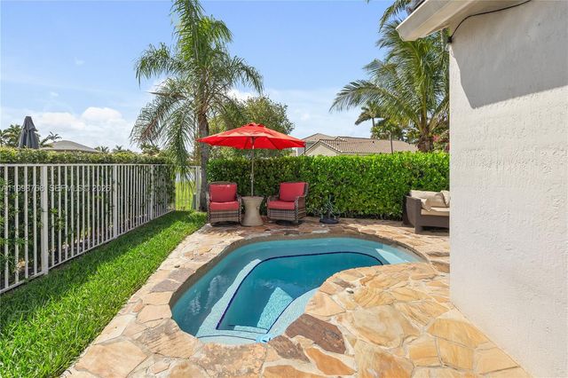 1413 Majesty Ter, Weston, FL 33327