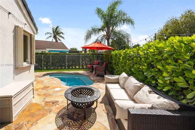 1413 Majesty Ter, Weston, FL 33327
