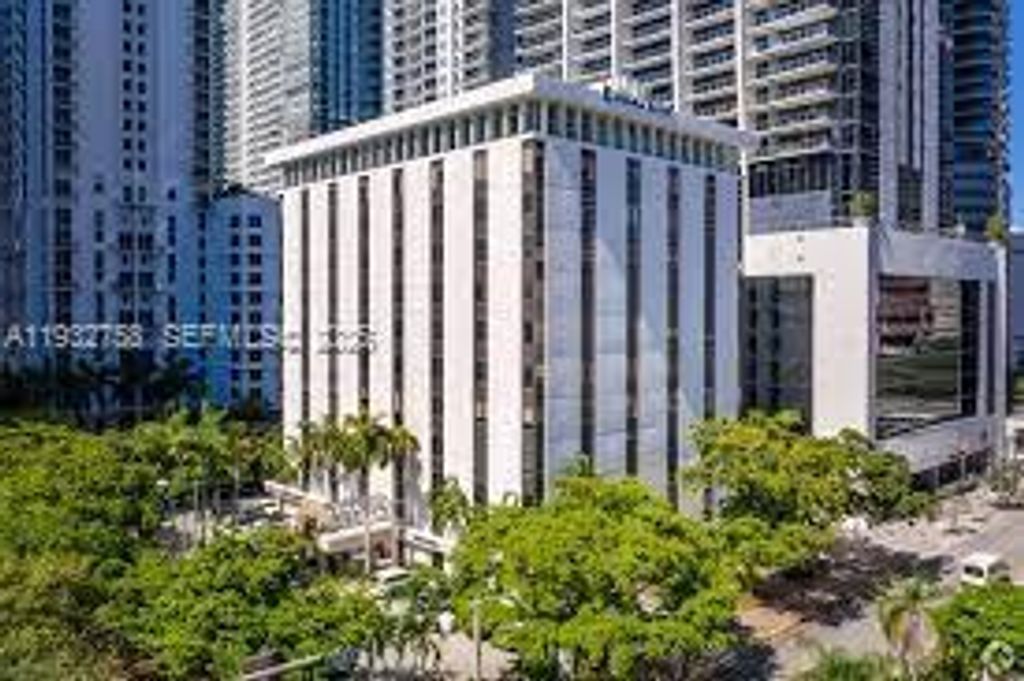 1000 Brickell Ave 7F, Miami, FL 33131