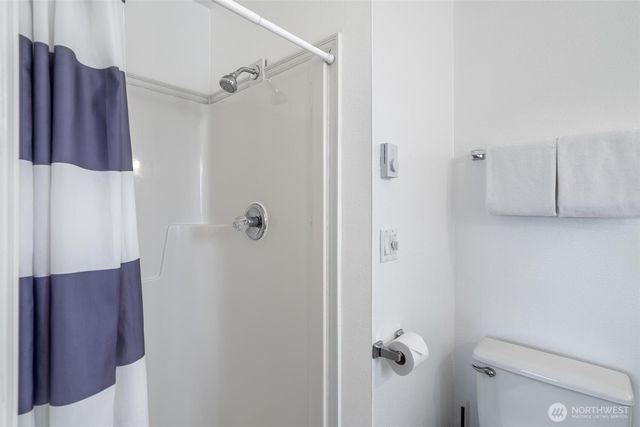 952 Wawona Avenue SE, Ocean Shores, WA 98569