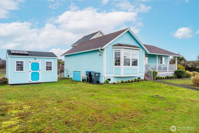 952 Wawona Avenue SE, Ocean Shores, WA 98569