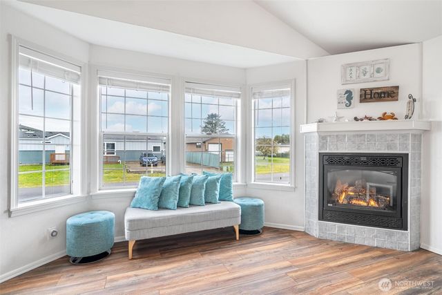 952 Wawona Avenue SE, Ocean Shores, WA 98569