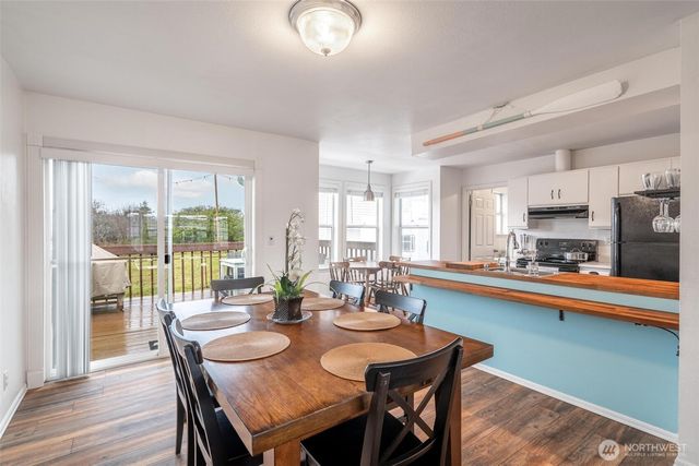 952 Wawona Avenue SE, Ocean Shores, WA 98569