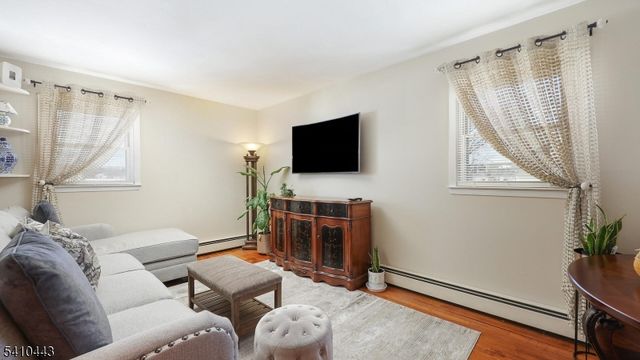 116 Willow Ave, Garwood Boro, NJ 07027