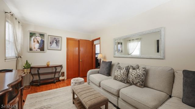 116 Willow Ave, Garwood Boro, NJ 07027