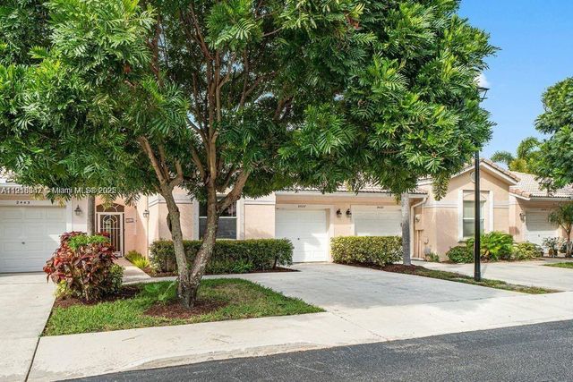 2437 S Coral Trace Cir 2437, Delray Beach, FL 33445