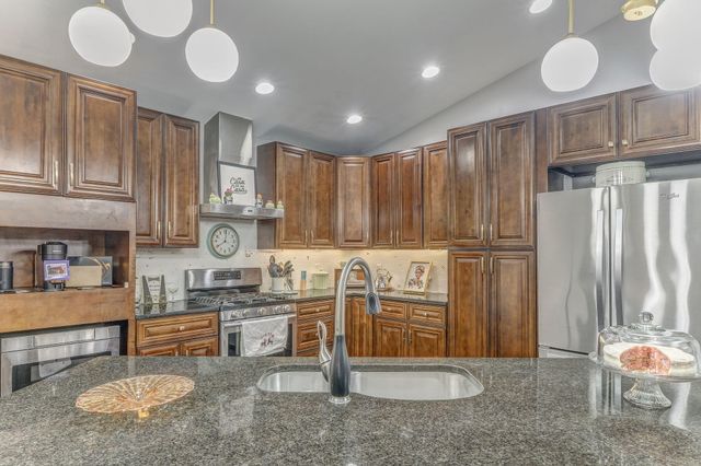 1505 Anthony Avenue, Dalton, GA 30720