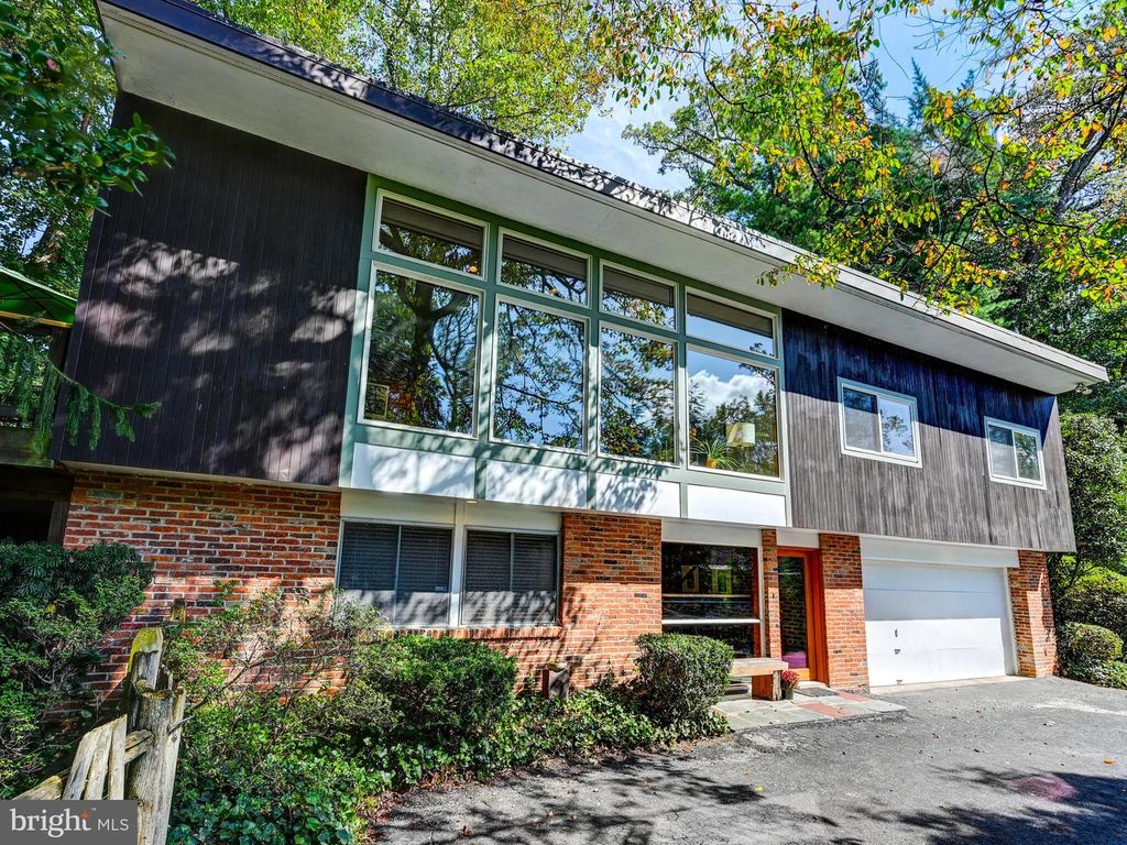 520 CHARLES STREET AVE, Towson, MD 21204