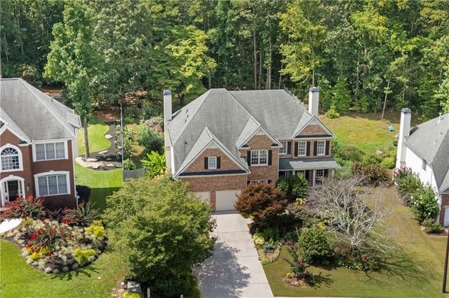 562 Vinings Springs Drive SE, Mableton, GA 30126