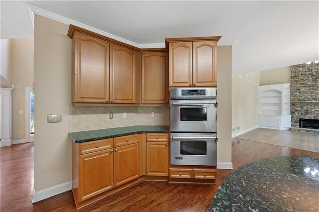 562 Vinings Springs Drive SE, Mableton, GA 30126