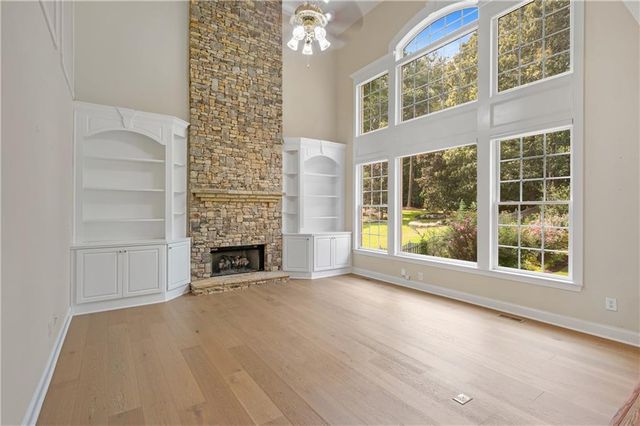 562 Vinings Springs Drive SE, Mableton, GA 30126