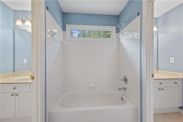 562 Vinings Springs Drive SE, Mableton, GA 30126