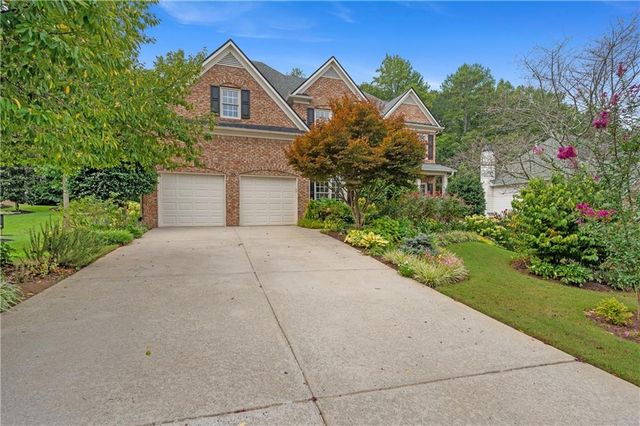 562 Vinings Springs Drive SE, Mableton, GA 30126