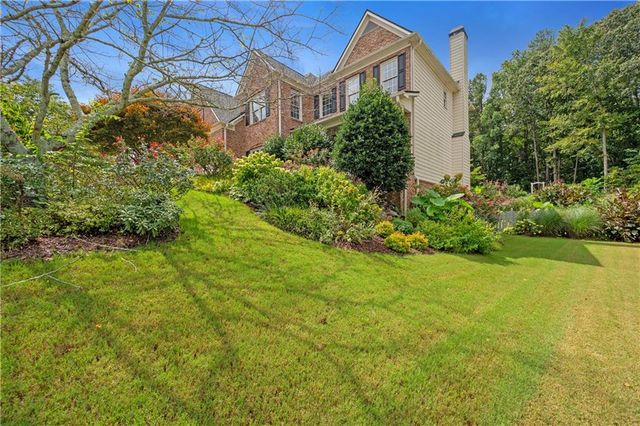 562 Vinings Springs Drive SE, Mableton, GA 30126