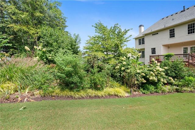 562 Vinings Springs Drive SE, Mableton, GA 30126