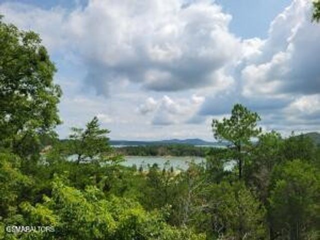 18 Bay View Point, Sevierville, TN 37876