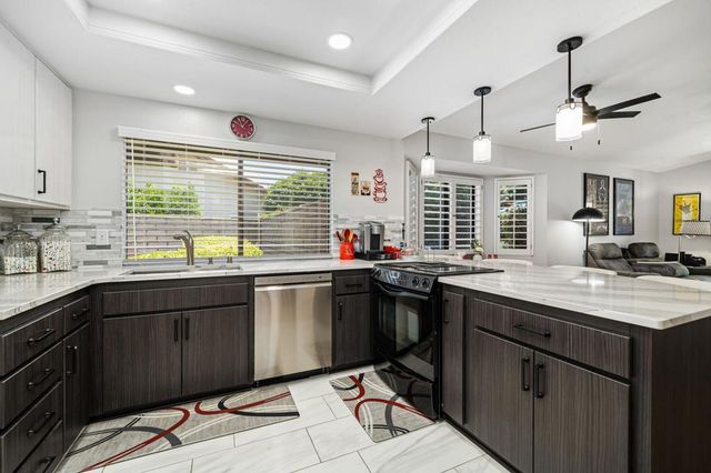 40464 Periwinkle Court, Palm Desert, CA 92260