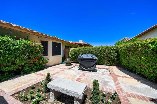 40464 Periwinkle Court, Palm Desert, CA 92260