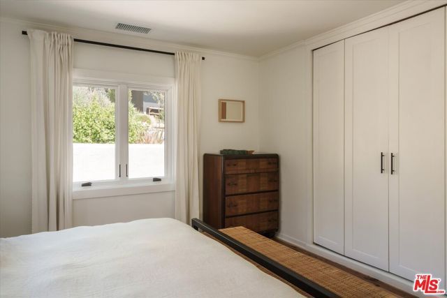 1130 El Paso Drive, Los Angeles, CA 90065