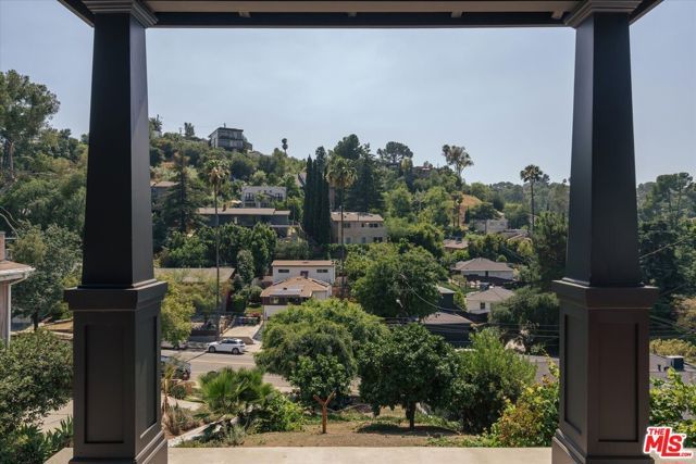 1130 El Paso Drive, Los Angeles, CA 90065