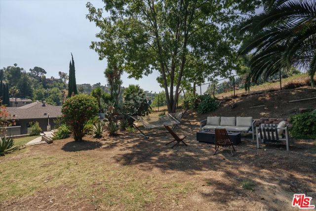 1130 El Paso Drive, Los Angeles, CA 90065