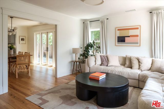 1130 El Paso Drive, Los Angeles, CA 90065