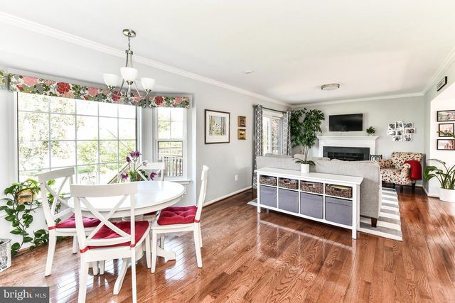 1412 KINGSVALE CIR, Herndon, VA 20170