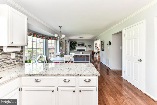 1412 KINGSVALE CIR, Herndon, VA 20170