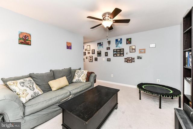 1412 KINGSVALE CIR, Herndon, VA 20170