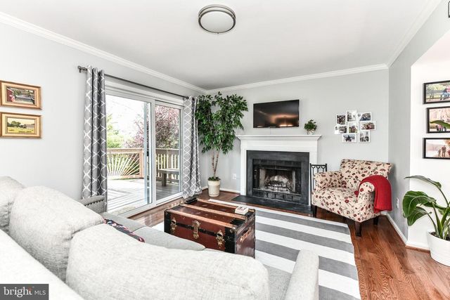 1412 KINGSVALE CIR, Herndon, VA 20170