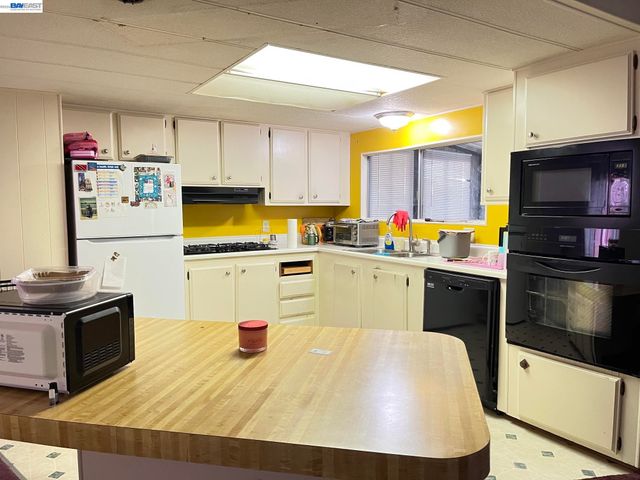 1345 Chelsea Way, Hayward, CA 94544