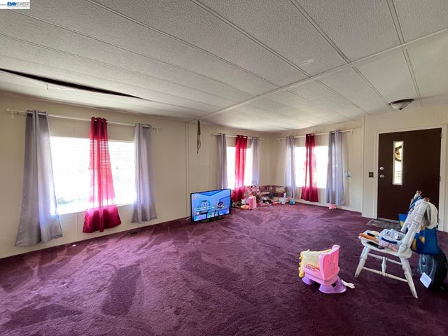 1345 Chelsea Way, Hayward, CA 94544