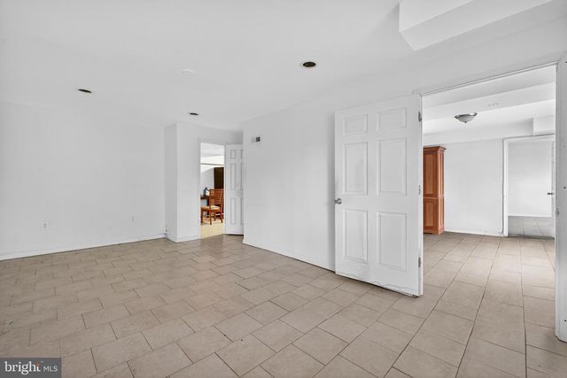 16820 MALABAR ST, Rockville, MD 20855