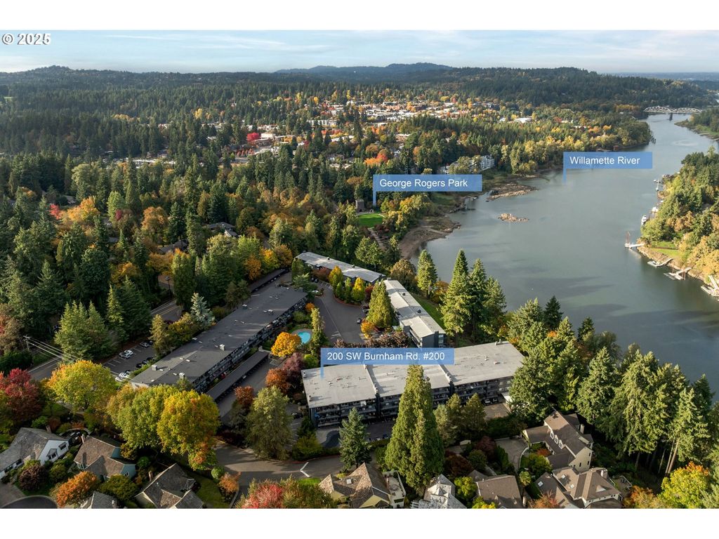200 BURNHAM Rd 200, Lake Oswego, OR 97034
