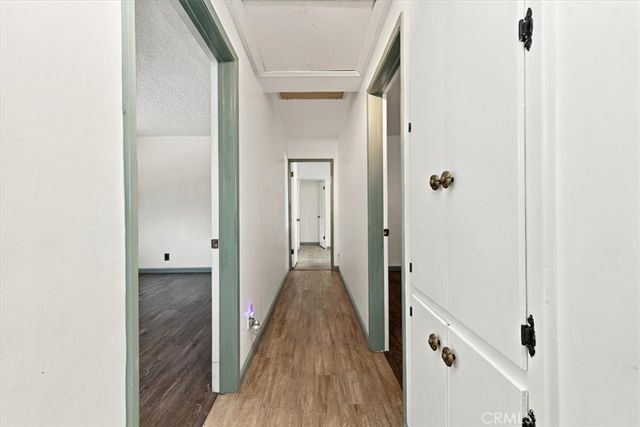 7227 Whitaker Avenue, Lake Balboa, CA 91406