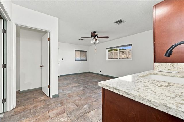 7227 Whitaker Avenue, Lake Balboa, CA 91406