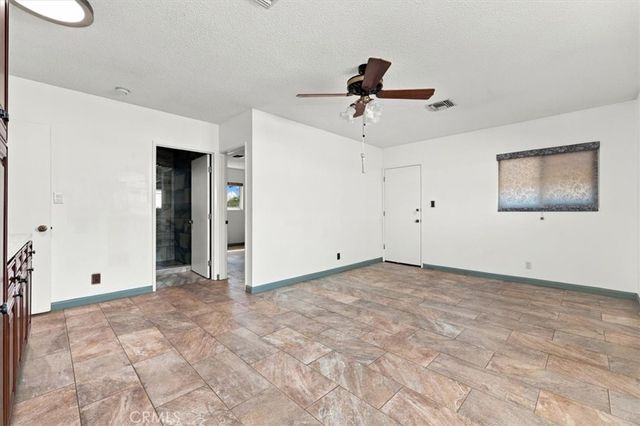7227 Whitaker Avenue, Lake Balboa, CA 91406