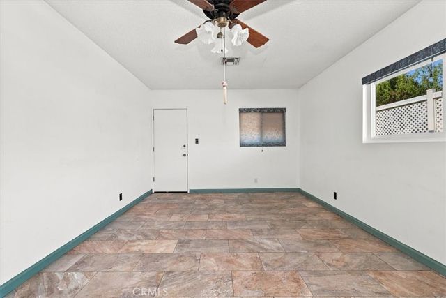 7227 Whitaker Avenue, Lake Balboa, CA 91406