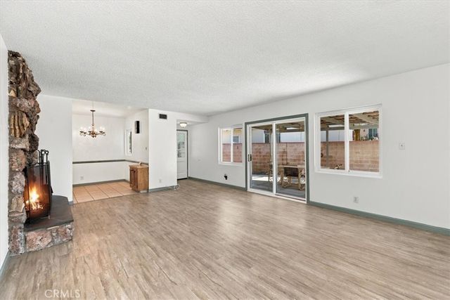 7227 Whitaker Avenue, Lake Balboa, CA 91406