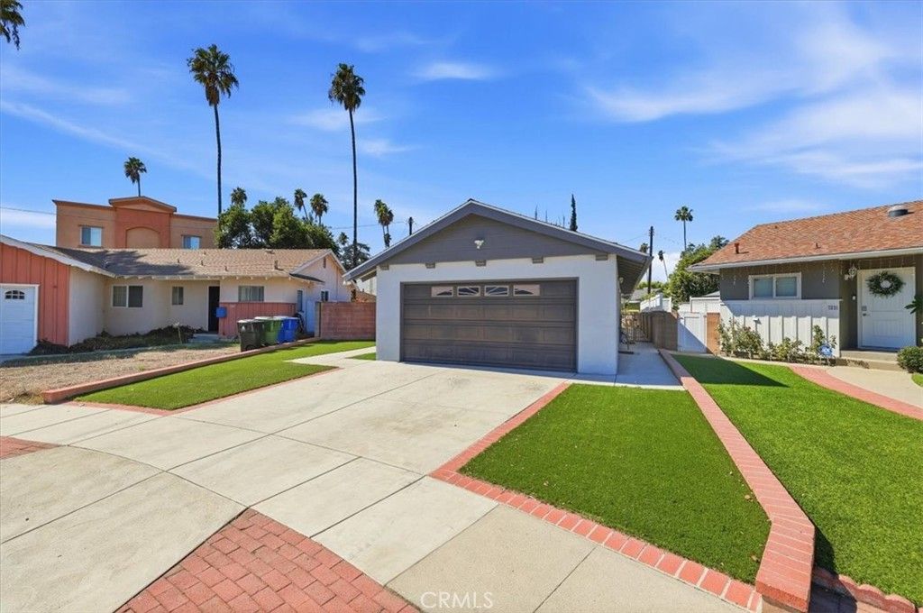7227 Whitaker Avenue, Lake Balboa, CA 91406 — photo 3