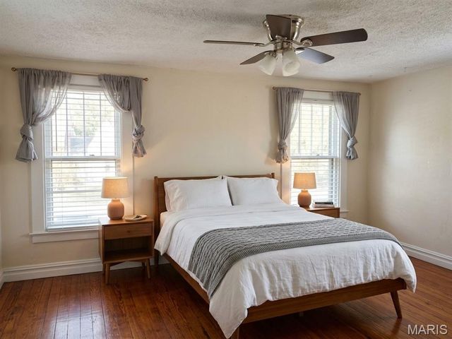 411 Adams Street, St Charles, MO 63301