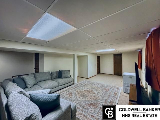 6702 S 83rd Avenue, Ralston, NE 68127