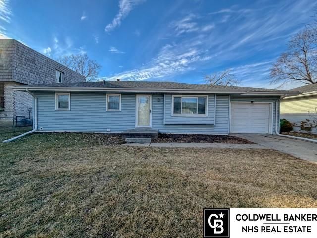 6702 S 83rd Avenue, Ralston, NE 68127