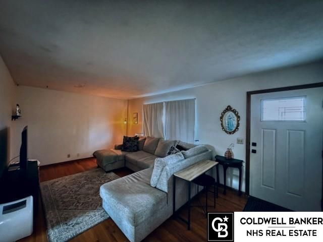 6702 S 83rd Avenue, Ralston, NE 68127