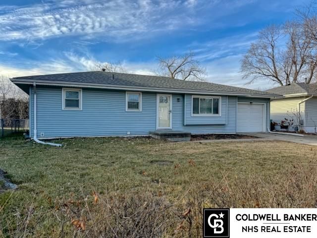 6702 S 83rd Avenue, Ralston, NE 68127